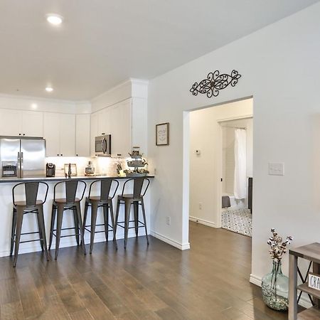Hill Country Haven A Modern Rustic - 2 Bedroom 2 Bathroom Townhouse Off Main Street Fredericksburg Ngoại thất bức ảnh